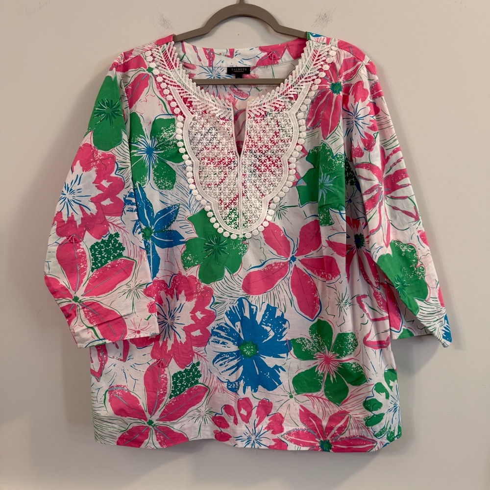 Women’s Talbots pink Floral tunic Top with Lace Detail size 2X petite